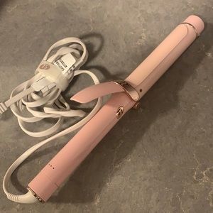 Pink T3 Curling Iron - 1.25’’ Barrel